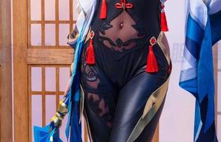 无圣光旗袍照，Umeko J大胆演绎，果然充满反转！